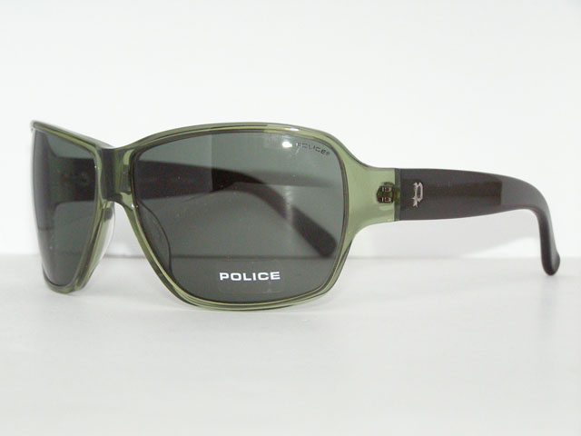 nyeremény: police férfi napszemüveg 